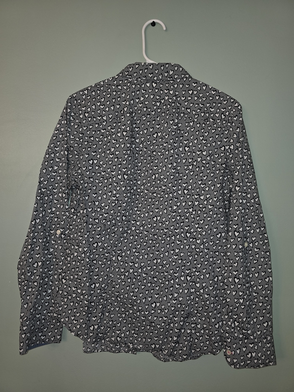 Women's Black Heart-Print Button-Up Shirt - Picture 2 of 4